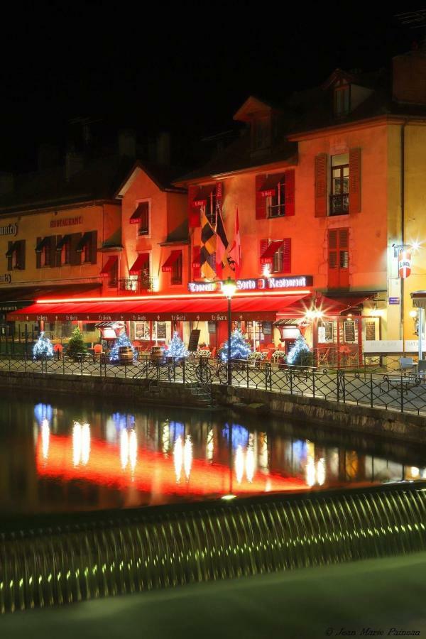 La Baie Des Voiles ,Vue Lac D'Annecy ,Plage Privee Duingt Exterior photo
